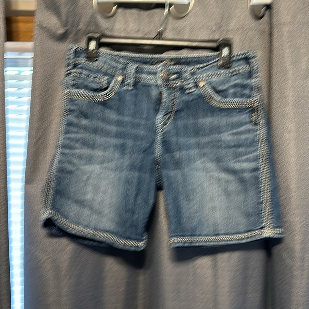 Sliver seven Jean short​ - Picture 3 of 6